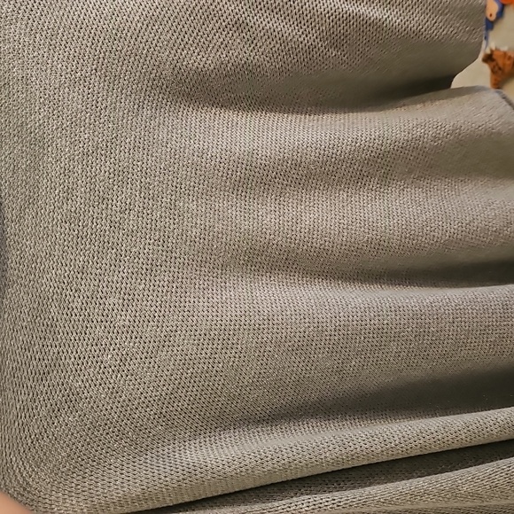 Quince Nursing Shawl - Picture 5 of 5